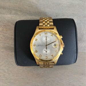 Marc Jacobs The Slim Watch